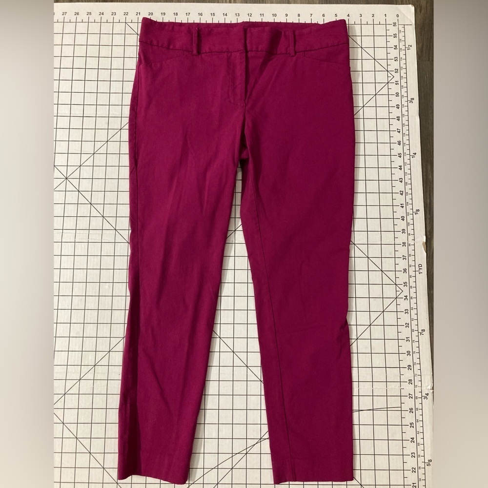 The Limited Women’s Size 8P‎ Fuchsia Trouser Pants